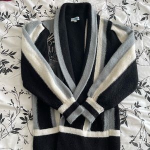 Vintage Mohair Cardigan !!